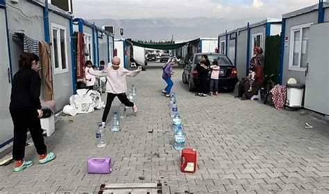 Kahramanmaraş’ta çocuklar konteyner kentte survivor parkuru yaptı