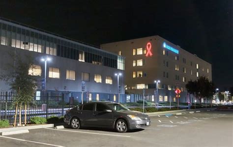 The mailing address for Kaiser Outpatient Hospital Pharmacy 123 is 1800 Harrison St Fl 13, , Oakland, California - 94612-3466 (mailing address contact number - --). A pharmacy where pharmacists store, prepare, and dispense medicinal preparations and/or prescriptions for a local patient population in accordance with federal and state law .... 