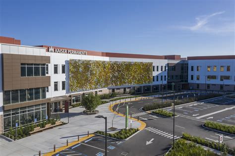 Kaiser dublin urgent care hours. The new 220,000-square-foot facility features 24-hour urgent care, cancer treatment, laboratory, pharmacy, x-rays and physical therapy. Kaiser members may walk in or call to schedule an... 