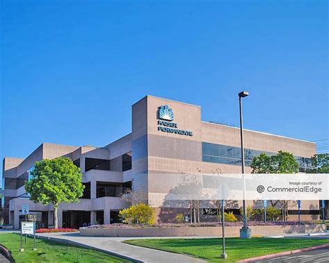 At the heart of health care, you’ll find Kaiser Permanente. Here, 