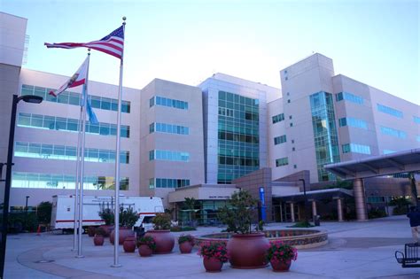 Kaiser Permanente Cancer Center at Los Angeles Medical Center. 4950 W.