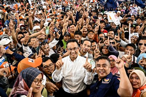 Cara menjahit mukena bagian kepala dengan karet di dagu