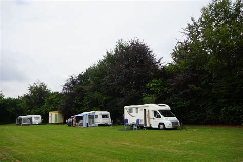 Kamperen op een minicamping in Limburg Thomik