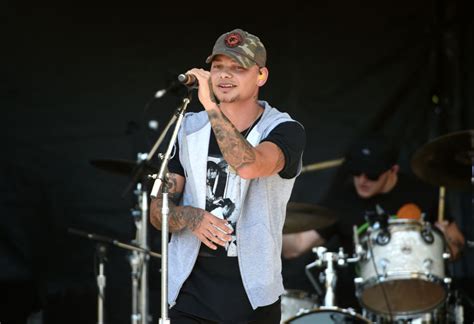 A Kane Brown show in Nashville turned into a family affair over the weekend when the country star’s wife, Katelyn, brought a special guest on stage.. Katelyn, who is currently pregnant with the .... 