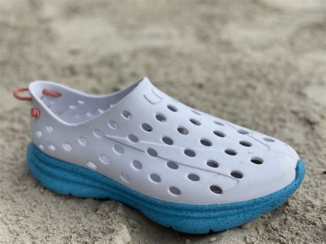 Kane recovery shoes. Kane Revive. $80. Color: Grey / White Speckle. A transformative, sustainably designed injection molded sneaker for active recovery. Washable. Quick drying. Ultra durable. Free Shipping on orders over $100. 