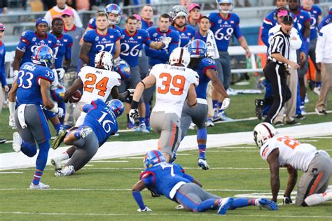 LAWRENCE — Kansas football's 2021 regular season continued Saturday with a Big 12 Conference matchup at home against No. 2 Oklahoma. The Jayhawks (1-6, 0-4 in Big 12) came in search of their ...