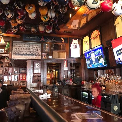 Kansas city northland restaurants. Are you a die-hard Kansas City Chiefs fan eagerly waiting for game day? There’s nothing quite like the excitement of watching your favorite team in action, especially when it’s liv... 