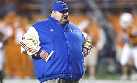 Kansas coach mangino. Kansas University football coach Mark Mangino chatted with KUsports.com readers for about 15 minutes Friday, answering questions about who will replace Gabe Toomey, the KU-OU game in Arrowhead ... 