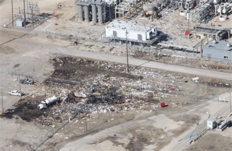 HAVEN, Kan. -- Two people were hurt after an explosion and fire at a gas plant in Kansas. Crews were called to a fire at the Haven Midstream Gas Plant, formerly known as the Tenawa Haven Gas Plant .... 