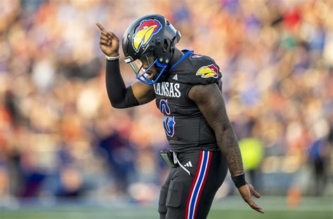 Oct 9, 2023 · The Kansas football team dominated all facets of the game in its 51-22 win over UCF on Saturday. Kansas running back Devin Neal rushed for 154 yards on 12 carries with one touchdown, leading a KU ... . 