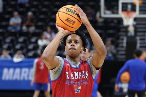 The 2021–22 Kansas Jayhawks men's basketball team represented the University of Kansas in the 2021–22 NCAA Division I men's basketball season, which was the Jayhawks' 124th basketball season. The Jayhawks, members of the Big 12 Conference, played their home games at Allen Fieldhouse in Lawrence, Kansas. They were led by 19th year Hall of ... . 