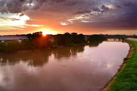 Kansas river kansas. A Siouan tribe lived near the modern-day Kansas River and early French explorers called them by a version of their name, which sounded to their French ears like "Kansa." The second tribe, the Quapaw, lived further … 