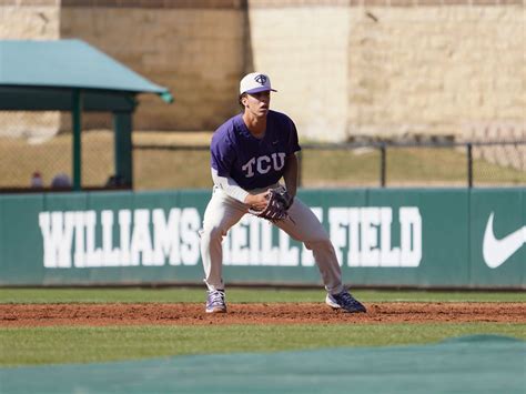 Kansas state baseball score today. The backwards “K” is used to represent a strikeout when the batter does not swing at the final strike, used to differentiate between types of outs. The batter is considered to have “been caught looking,” instead of swinging the bat at the f... 