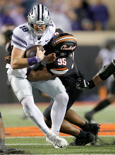 Sat, Nov 19, 2022 · 6 min read. Will Howard passed for 294 yards and two touchdowns and Kansas State's offense rolled up 437 yards total offense on Saturday to knock off West Virginia, 48-31, at .... 