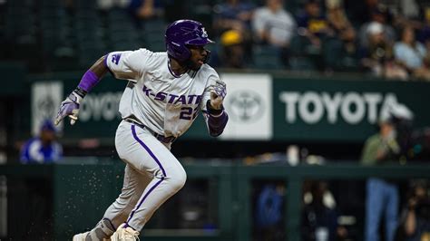 The TCU Horned Frogs and the Kansas State Wildcats will face off in a thrilling Big 12 showdown on Saturday night, with kick off at 7 p.m. ET from Bill Snyder …
