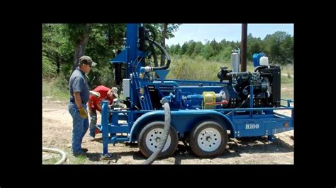 Complete list of State Agencies for Private Water Well Driller Licensing/Registration: https://www.ngwa.org/connect-with-your-state/State-Resources . 