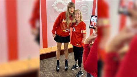 Kansas woman who beat the odds meets Taylor Swift at Chiefs game