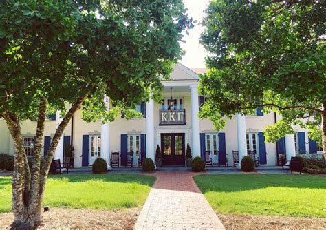 Kappa kappa gamma ole miss house. Dg's are perfect. They have the prettiest girls and an amazing house. I think Dg, Chi O, Kd are the most desired houses follwed by ddd. get one of these and you're golden at Ole Miss. Associates with: Sigma Chi Fraternity Kappa Delta Sorority 