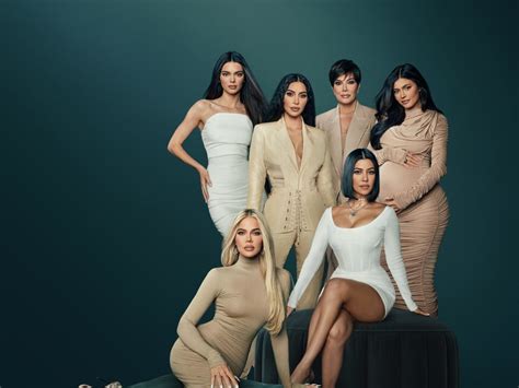Kardashians hulu. Apr 14, 2022 · Apparently, yes. Of course the “for better or for worse” paeans to KUWTK’s end have become accessories to the start of something new: The Kardashians, the family’s new reality show on Hulu ... 