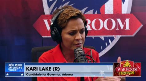 ‎Show Bannon`s War Room, Ep Episode 2055: Kari Lake Live After Sweeping Victory In Arizona; Taking On The Border, School Boards; And The Biden Regime - Aug 5, 2022