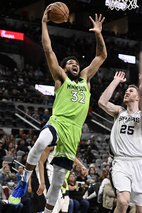 Karl-Anthony Towns scores NBA-high 60 points, Wolves top Spurs …