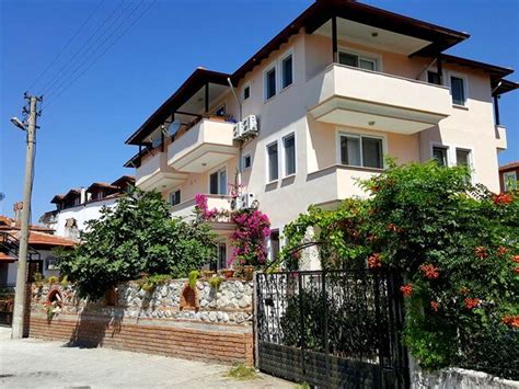 Karya Apart Facebook. 