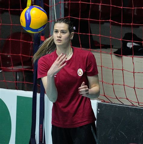 Katarina Lazovic sezon sonuna kadar Galatasaray'da!