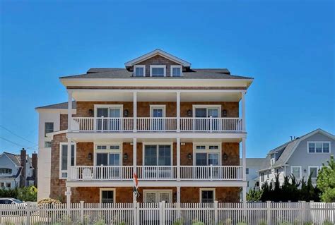 Katherine Ruth Living on Ocean Ave in Mantoloking, NJ