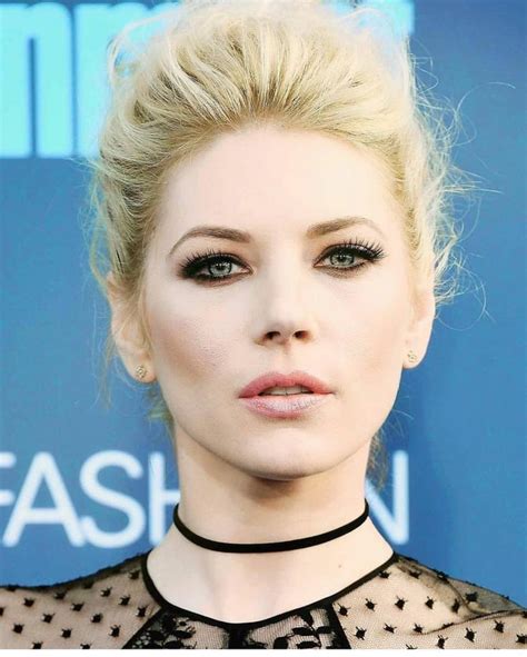 Katheryn Winnick - Smokey eye. #makeup #redcarpet Facebook