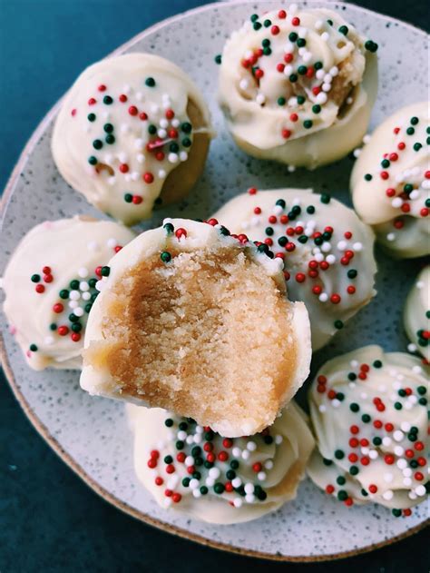 Kathryn Donangelo on Instagram: "(NO-BAKE) Sugar Cookie Truffles…