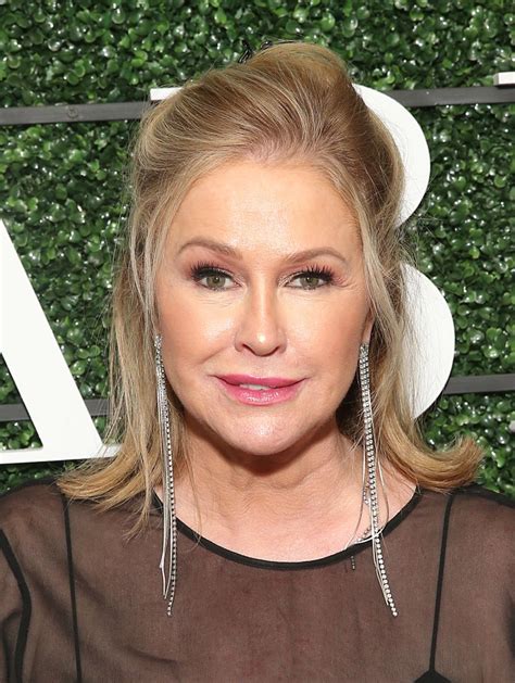Kathy hilton reddit. Group takedowns (especially of fan favourite characters, such as Lisa Vanderpump, Denise Richards, Kim Richards, Yolanda Hadid and of course Kathy Hilton). After numerous successful takedowns by Rinna, this season would provide us with a failed attempt in Kathy Hilton. Lets take a look back at past group takedowns in RHOBH throughout the 13 years. 