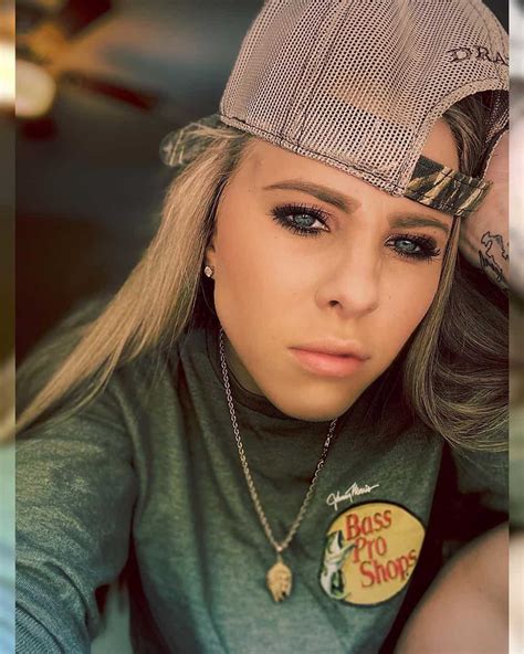 Katie noel where is she from. Who is Katie Noel? The American YouTuber and music artist is known for incomparable rapping skills. The country rapper rose to fame upon releasing her single, Diesel Gang, and uploading it on her YouTube channel on 16th May 2018. She is engaged to a fellow female artist. 