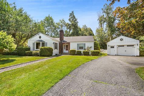 Katonah zillow. 41 Harris Road, Katonah NY, is a Single Family home that contains 4080 sq ft and was built in 1853.It contains 4 bedrooms and 4 bathrooms.This home last sold for $1,600,000 in September 2023. The Zestimate for this Single Family is $1,599,600, which has decreased by $150,147 in the last 30 days.The Rent Zestimate for this Single Family is $9,351/mo, which has decreased by $1,455/mo in the last ... 
