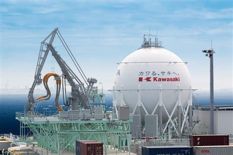 Together with about 100 group companies in Japan and overseas, Kawasaki Heavy Industries oversees the formation of a "technology corporate group." Our technological capabilities, polished over a history that exceeds a century, send diverse products forth into wide-ranging fields that go beyond land, sea, and air, extending from the ocean depths to space.. 