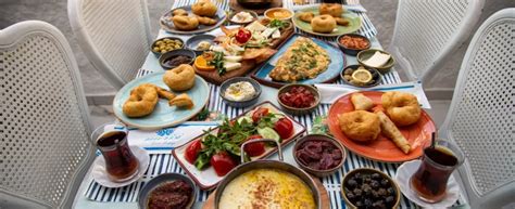 Kaynaklar İzmir Breakfast & Brunch Places. 