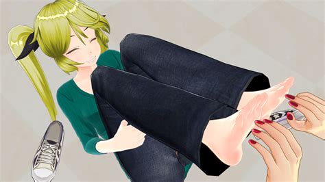 Barefoot Kazumi Mishima gets "defeeted" by Asuka Kazama where Kazumi's feet experience serious foot pain through Asuka's foot-grabbing throw Cloud Taste with....