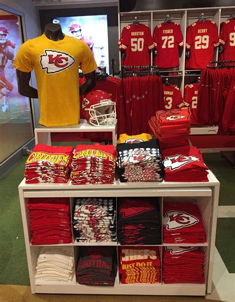 Kc chiefs pro shop. The official online home of the Kansas City Chiefs. Your destination for news, videos, photos, podcasts, schedule, community stories, GEHA Field at Arrowhead Stadium information, Cheerleaders, the Chiefs Kingdom Kids program, Tune-in and Radio information, Pro Shop and merchandise, and much more. 