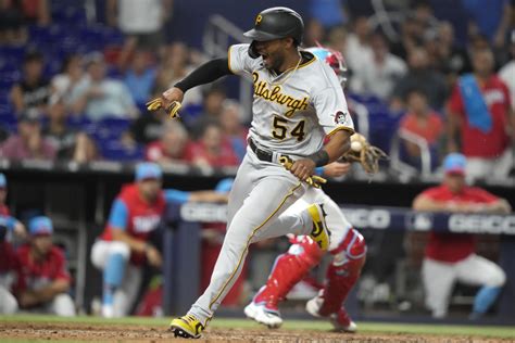 Ke’Bryan Hayes activated from injured list by Pirates