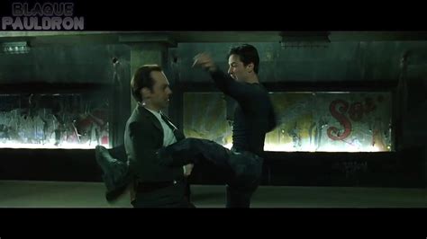 Keanu Reeves as Neo vs Agent Smith in the Subway - Bilibili