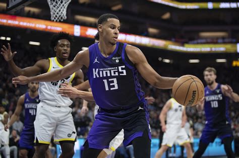 Keegan Murray makes 12 3-pointers, scores career-high 47 points to lead Kings past Jazz, 125-104