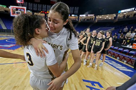Keenan’s late-game heroics sends Bishop Fenwick girls to Div. 3 state hoop final