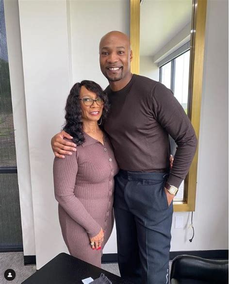 Keion henderson mother. Nov 29, 2022 · Keion Henderson’s ex-wife, Felecia Henderson, is the mother of his only child. Keion married Felecia Henderson in 2010, and the couple divorced in 2019. Although the marriage didn’t work out, the exes are co-parents to their daughter, Katelyn Henderson. Kate is Keion’s only child and is frequently on his social media accounts. 