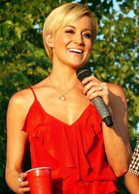 Kellie pickler age. 6 days ago · Kellie and Kyle got married in 2011 after dating for around four years. They first met through mutual friends at a bar in 2007 and Kellie described the moment, during a 2015 interview on The Real ... 