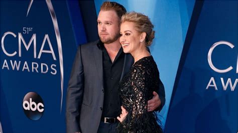  Net worth: How rich is Kellie Pickler? Although her daily, weekly, monthly and yearly earnings are not available online, Kellie’s net worth is estimated to be around $5 million. Husband. Kellie is currently married to country music singer-songwriter, singer, guitarist and pianist, Kyle Jacobs. . 