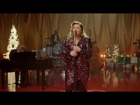 Kelly Clarkson - Last Christmas (Live) - YouTube