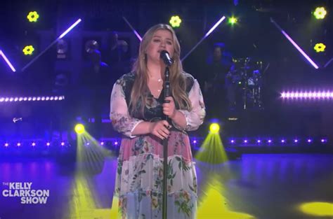 Kelly Clarkson Channels ‘Charmed’ With The Smiths Cover: Watch