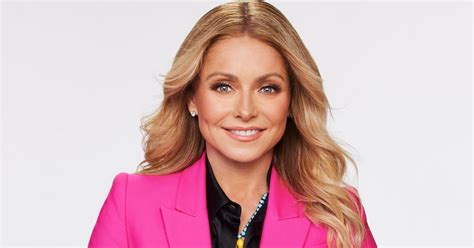 Kelly Ripa Sets 3 Dates for Upcoming Book Tour - Celebrity