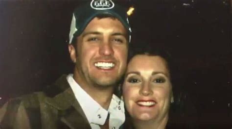Kelly bryan cause of death. Luke with his wife Caroline Bryan. His sister Kelly, meanwhile, passed away of unknown causes in 2007. "They never determined what happened. The autopsies, the coroner, no one could … 