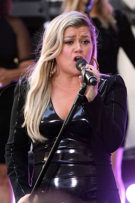 Kelly clarkson on today. Jun 22, 2023 · Kelly Clarkson says she and ex-husband Brandon Blackstock had a ‘little text exchange’ about her new album. “I don’t even remember why or how it happened, but I was like, ‘Hey, I didn ... 