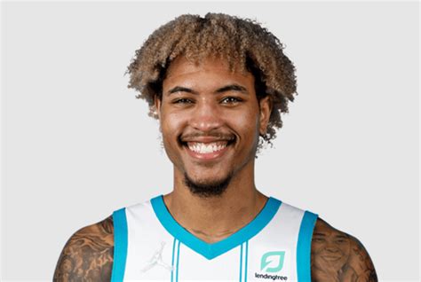 Guess the most average players – The average NBA height is 6’6” and the average age is 26 years old. Kelly Oubre Jr. for instance, fits both criteria exactly at the moment. That’s a good way to start your guess, to know which direction you will need to head in terms of height and age.. 